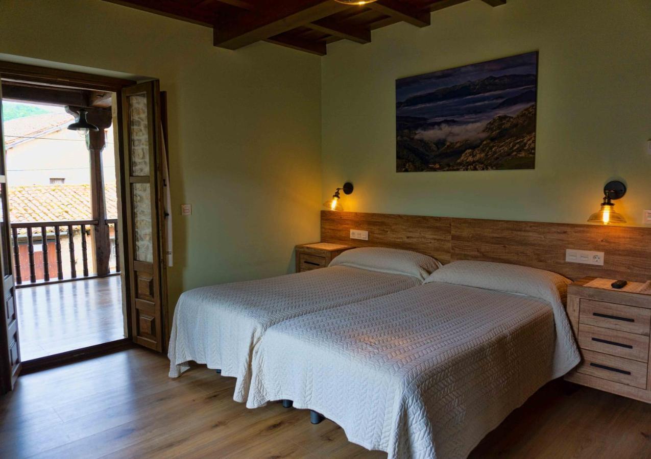 Los Campos Vivienda Vacacional Onís Exteriör bild